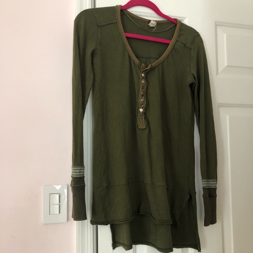 Free People green top